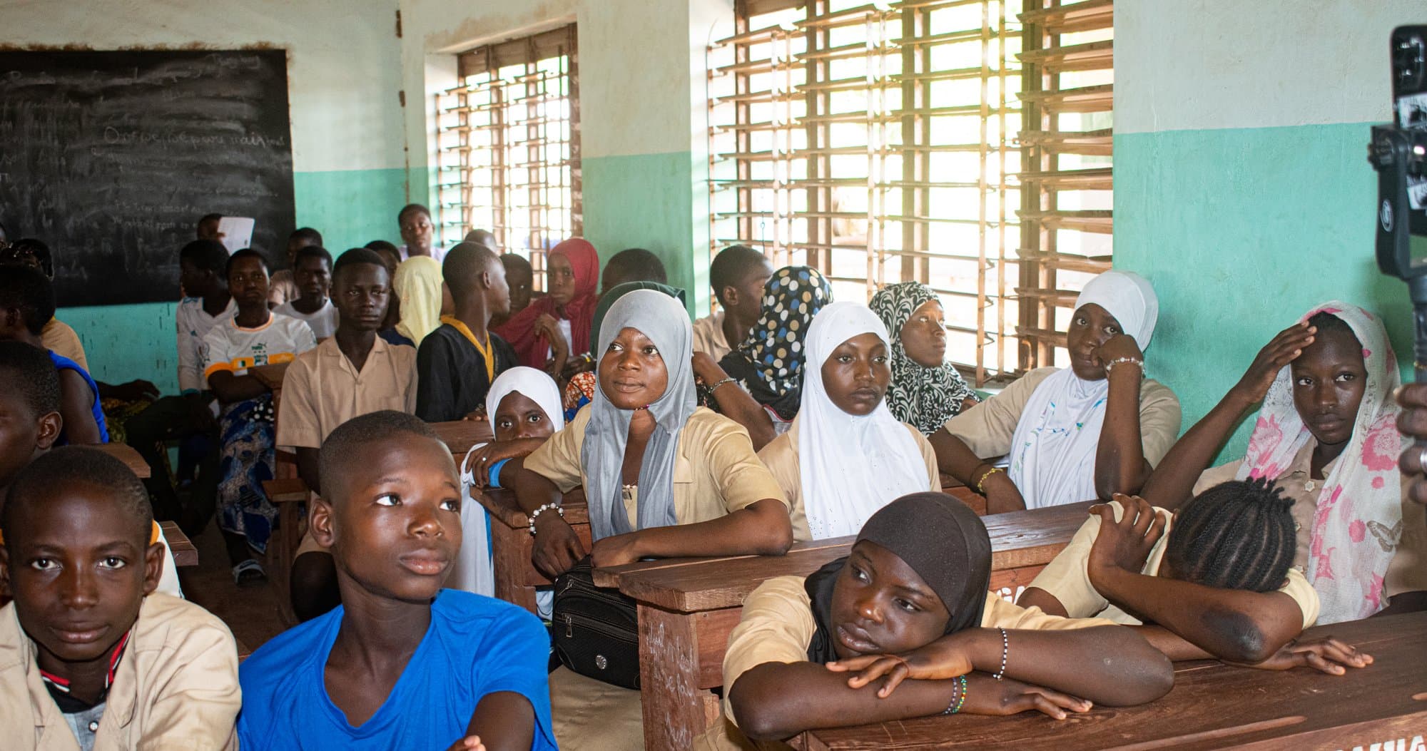 Des élèves lors d’une séance d’orientation menée par Éclat Bénin